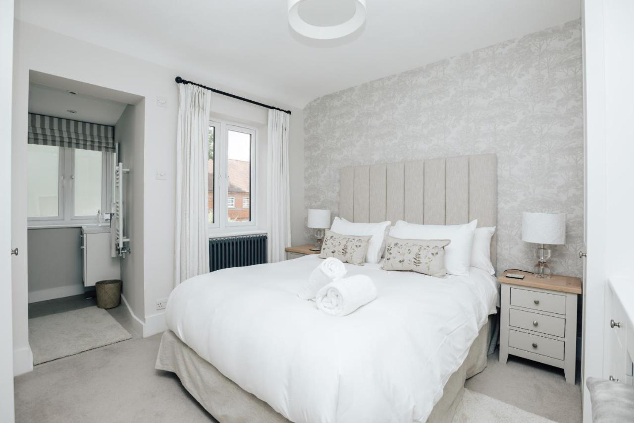 The Dragonfly - Central 2 Bedroom House هنلي أون ثيمز المظهر الخارجي الصورة